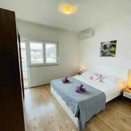 Apartment & Draga Marina
