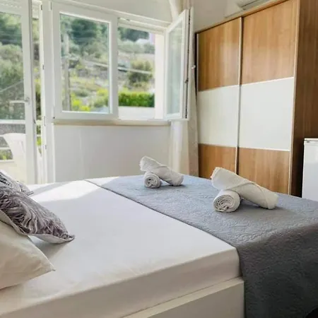 Apartment & Draga Marina