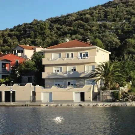 Apartment & Draga Marina