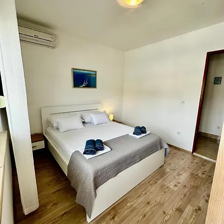 & Draga Apartment Marina