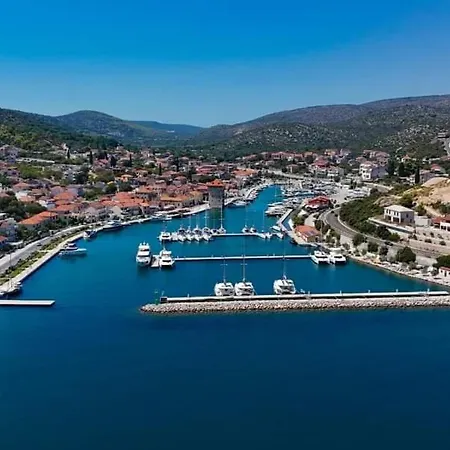 & Draga Apartment Marina