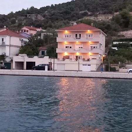Apartment & Draga Marina