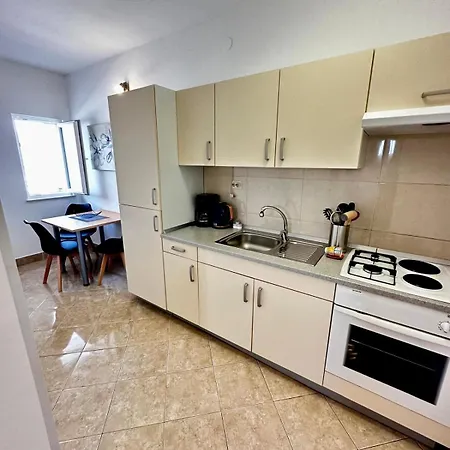 & Draga Apartment Marina